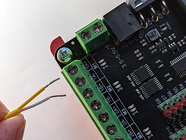 Motor controller wiring